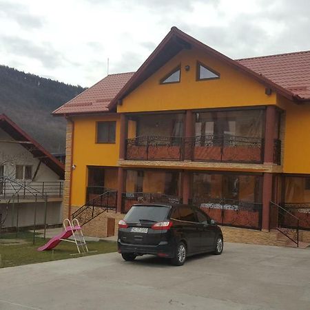 Casa Dodoc Caciulata Exterior photo